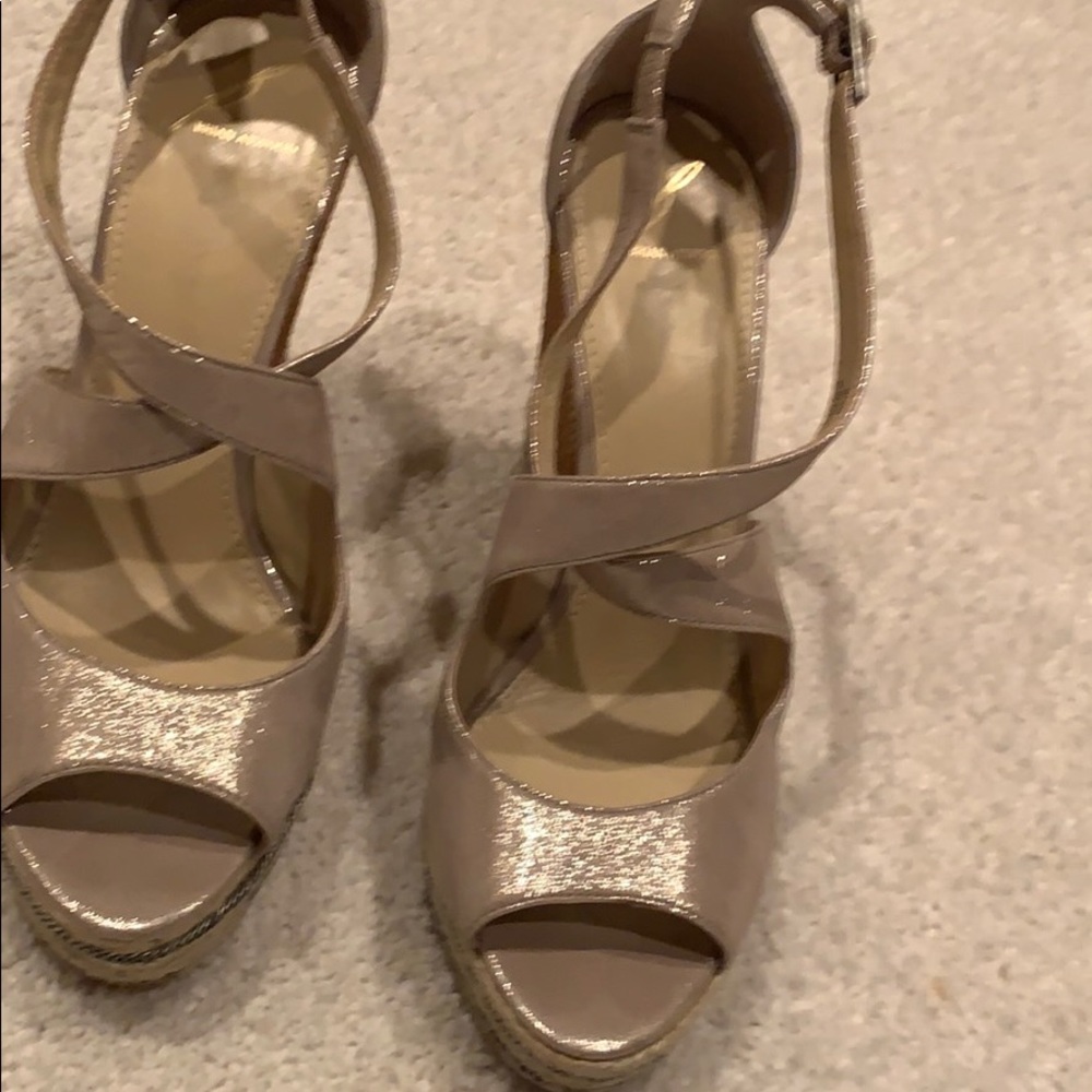 Shoes - Picture 2 of 3